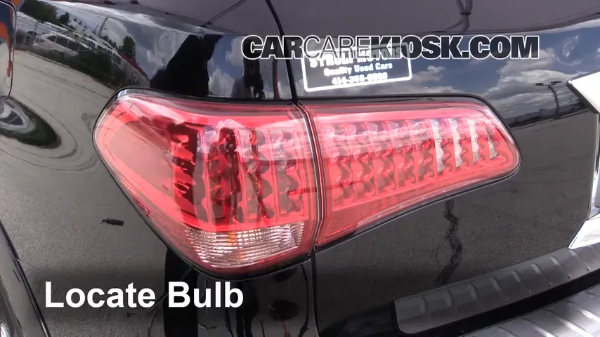 2011 Infiniti QX56 5.6L V8 Lights Tail Light (replace bulb)